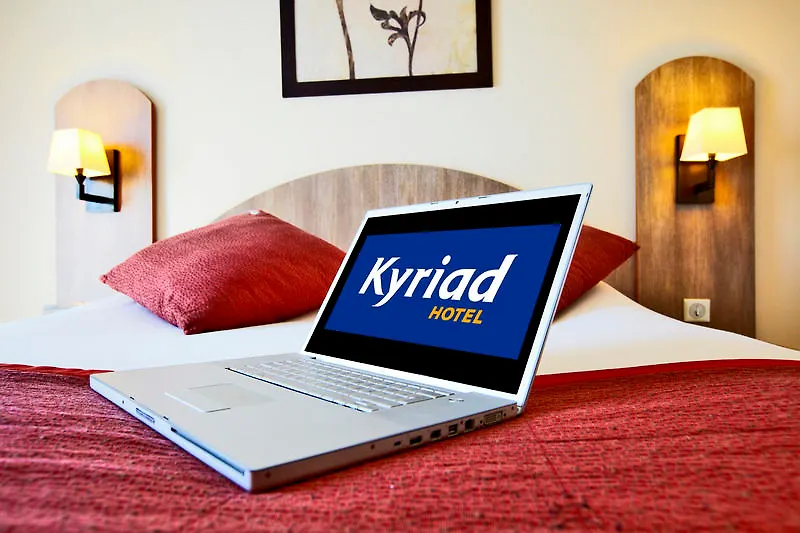 Kyriad Le Blanc-Mesnil Hotel